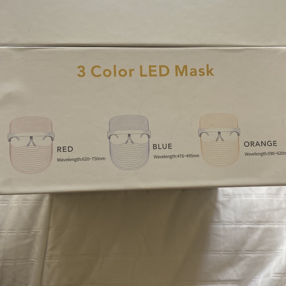 3 Color LED Mask - Picture 3 of 4